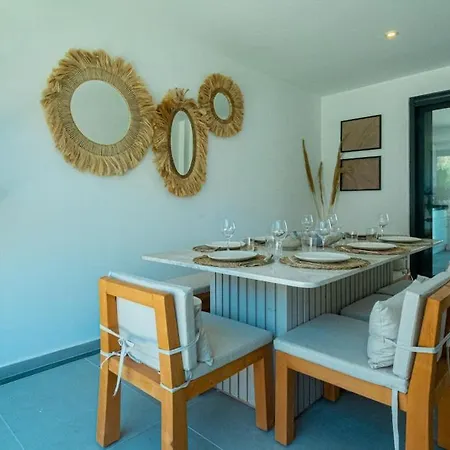 Magic Private Pool Villa *